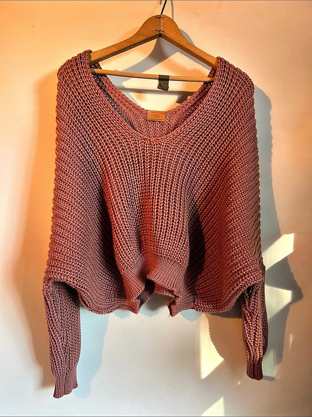 POL V-Neck Knit Sweater in Pink Size Medium